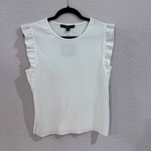 Marc New York White Sleeveless Blouse Size Medium